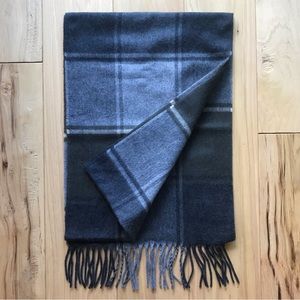 FRAAS Fringe Scarf in Olive Plaid